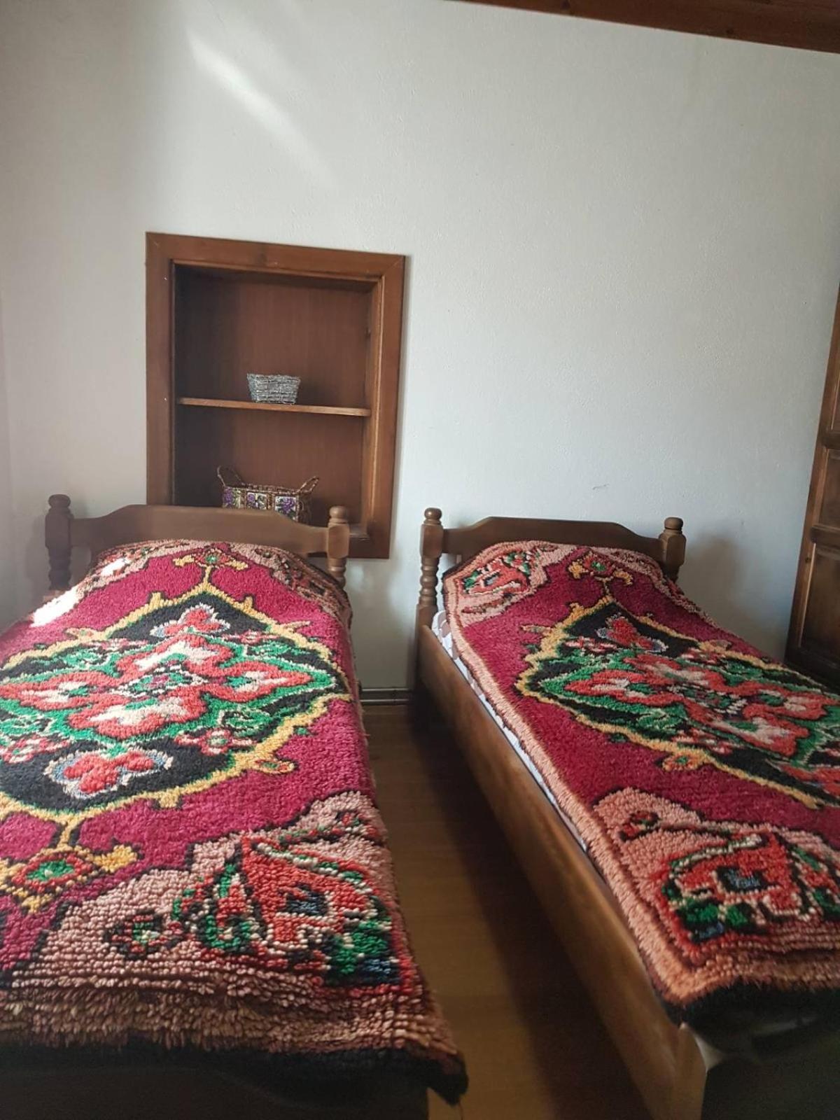 Готель Тодорината къща Лєштен Екстер'єр фото